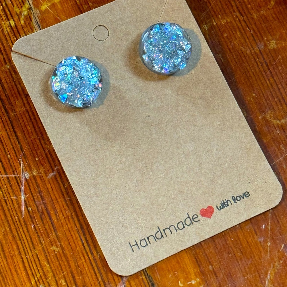 Silver sparkly 12mm studs!